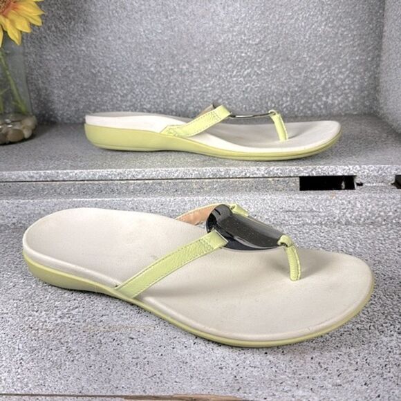 Vionic Raysa Sport Flip Flop Sandals Shoes Size 6 - Picture 1 of 7